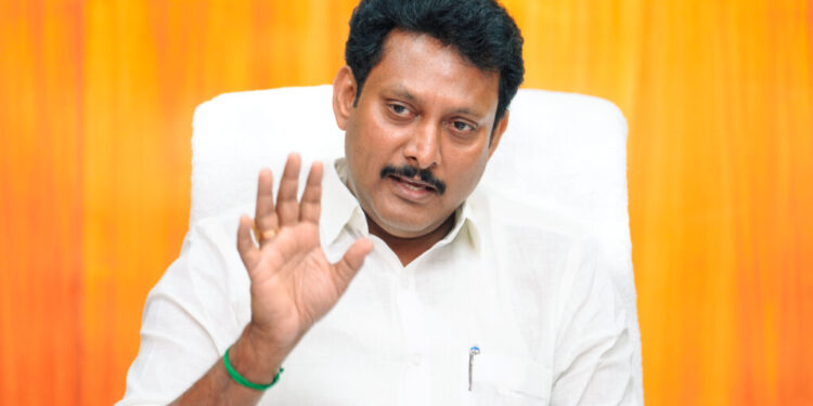 தனியார் பள்ளிகளுக்கு கடிவாளம்.. அரசின் புதிய கட்டுப்பாடு!