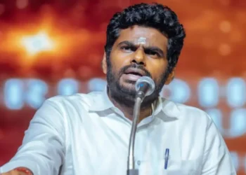 இந்தியை எதிர்க்கும் அண்ணாமலை! தனிக்கட்சியா? கொள்கை மாற்றமா?