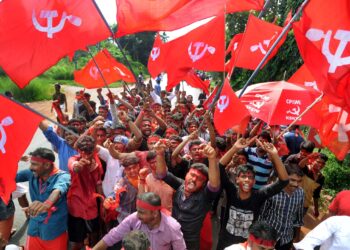 கேரளத்தில் கம்யூனிஸ்ட் கட்சி ஆட்சியை இழந்தது ஏன்?
