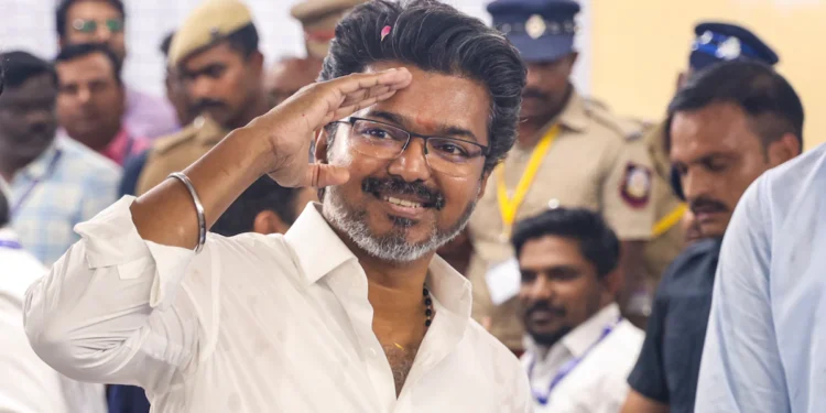 தவெகவிற்கு ஆதரவு தருவது யார்? போட்டிப்போடும் கட்சிகள்!